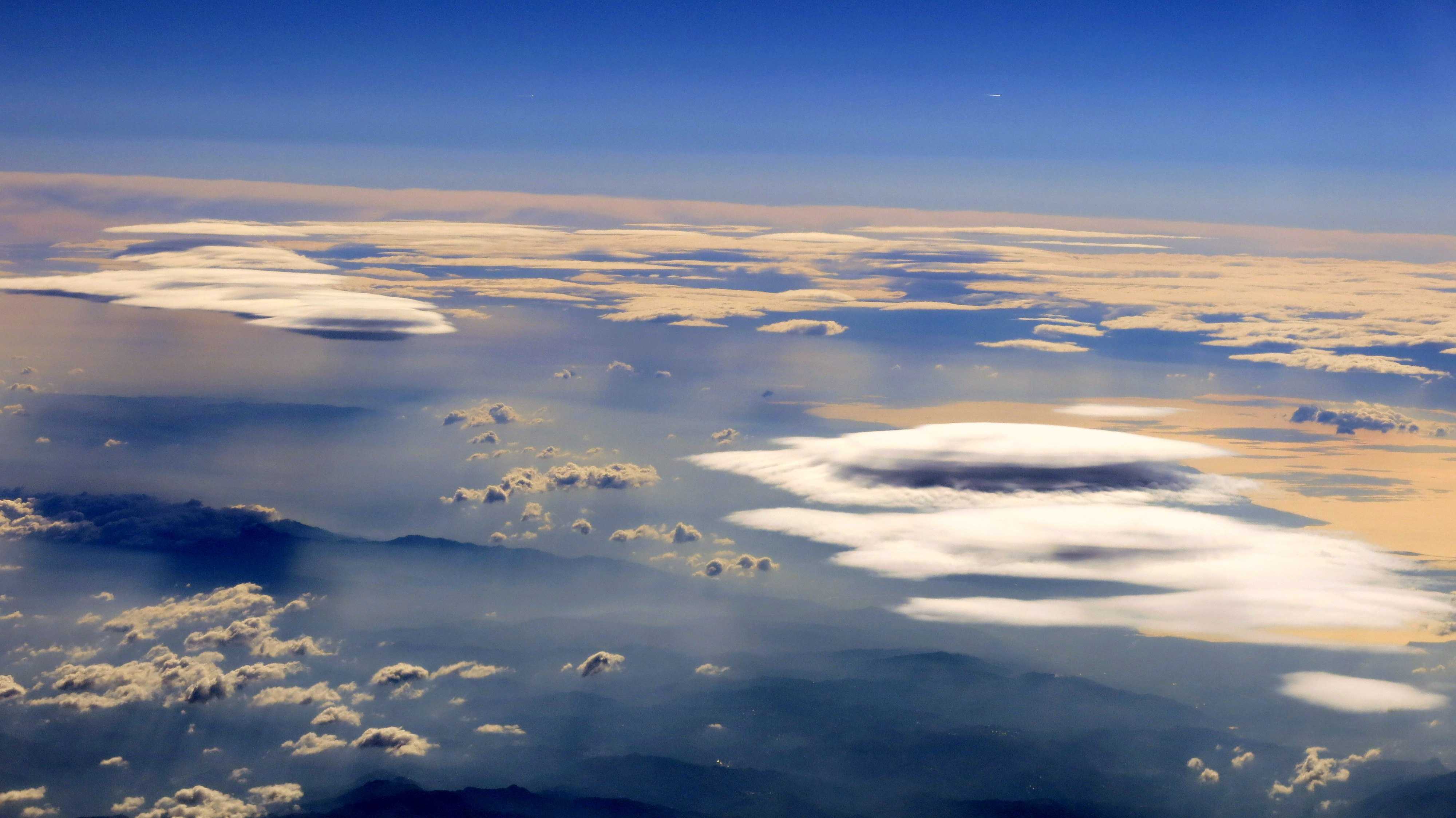 cirrocumulus lenticularis